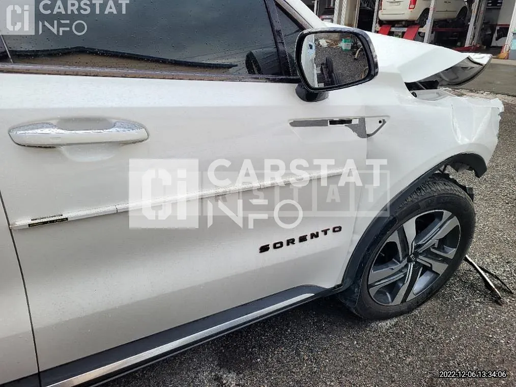 Photo 2 of 15: 2020 Kia Sorento 1.6 (Hybrid) — Korean insurance auction