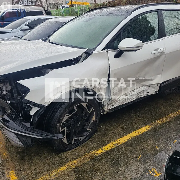 Photo 2 of 12: 2021 Kia Sportage 2.0 — Korean insurance auction