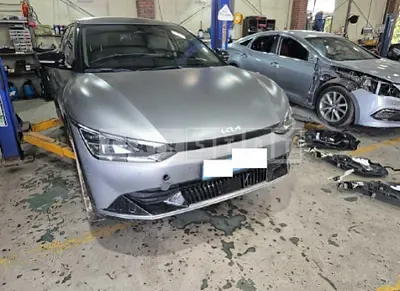 Photo 1 of 38: 2022 Kia EV6 — Korean insurance auction