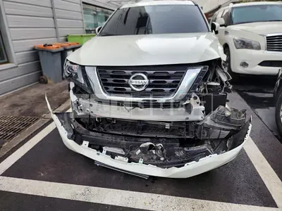2018 Nissan /Nissan Pathfinder