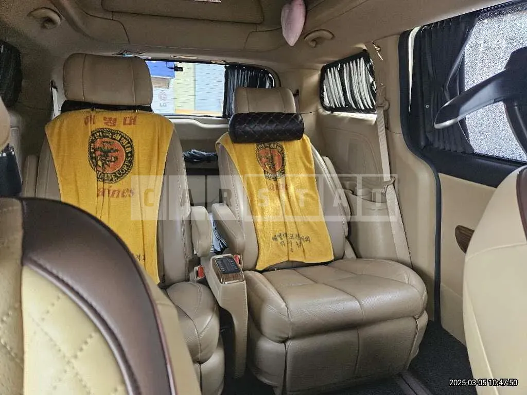 Photo 2 of 16: 2017 Kia Carnival High Limousine — Korean insurance auction