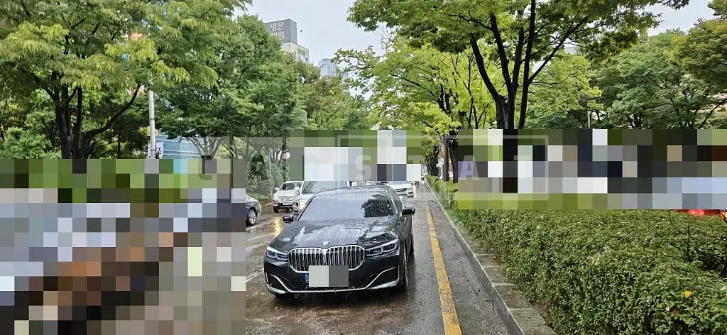 Photo 2 of 25: 2020 BMW 730d xDrive — Korean insurance auction