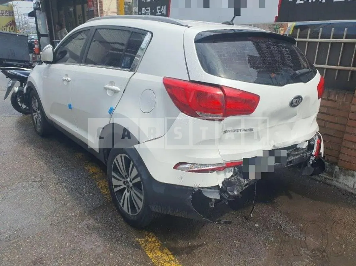 Photo 2 of 15: 2014 Kia Sportage, VIN KNAPC813BFK734583 — Korean insurance auction