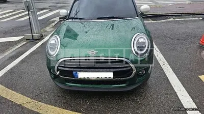 Photo 1 of 10: 2021 MINI Cooper Five-Door — Korean insurance auction