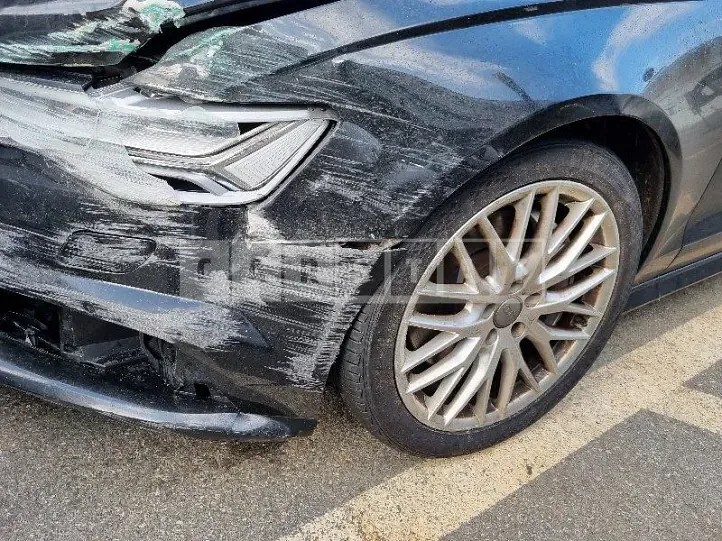 Photo 2 of 45: 2018 Audi A6 40 TFSI — Korean insurance auction