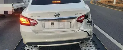 Photo 1 of 5: 2017 Nissan Altima 2.5 — Korean insurance auction