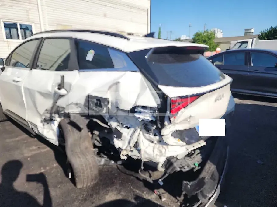 Photo 2 of 21: 2024 Kia Sportage — Korean insurance auction