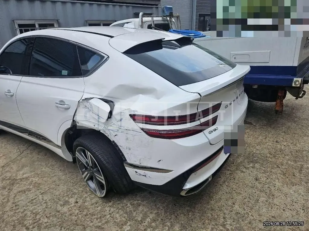 Photo 2 of 40: 2024 Genesis GV80 Coupe 4WD — Korean insurance auction