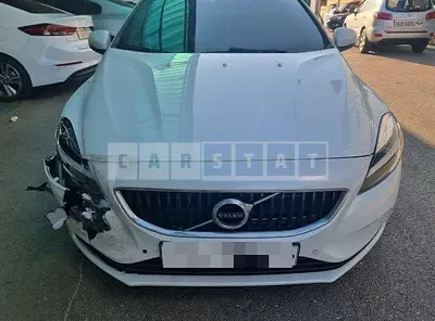 Photo 1 of 8: 2018 Volvo V40D3 — Korean insurance auction