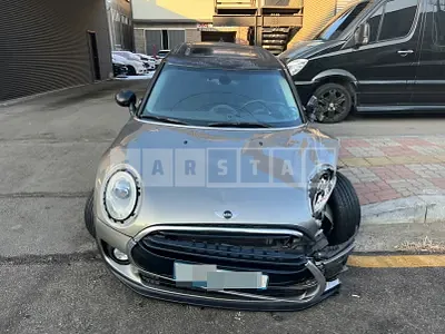 Photo 1 of 6: 2018 MINI Cooper Club Man, VIN WMWLN5107J2H03885 — Korean insurance auction