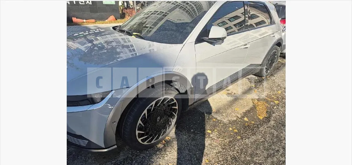 Photo 2 of 25: 2022 Hyundai IONIQ 5 Long Range Electric Car AWD — Korean insurance auction