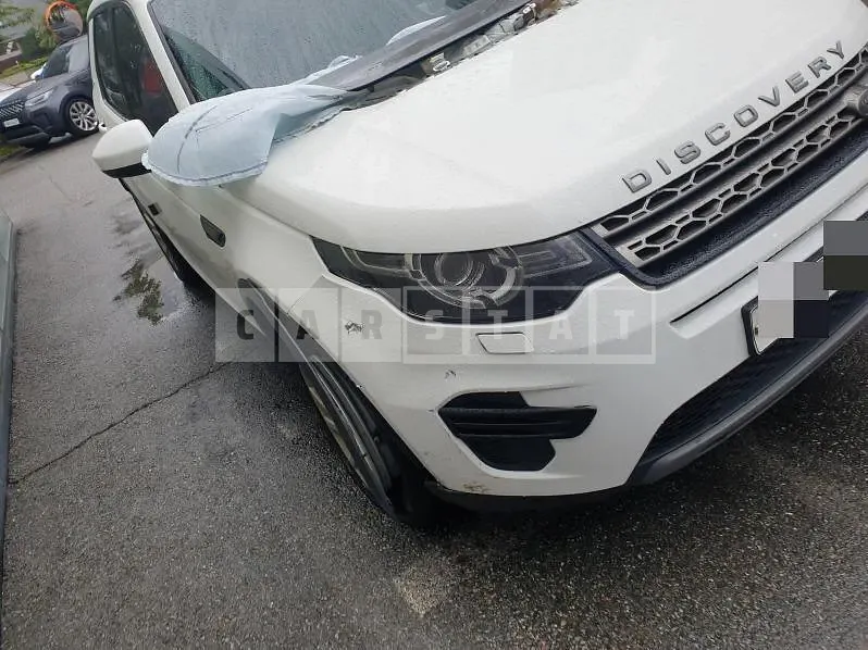 Photo 2 of 22: 2017 Land Rover Discovery Sport 2.0d — Korean insurance auction