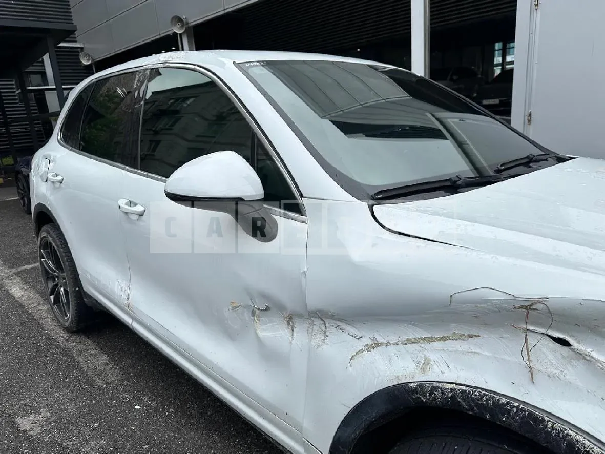 Photo 2 of 29: 2015 Porsche Cayenne S Diesel — Korean insurance auction