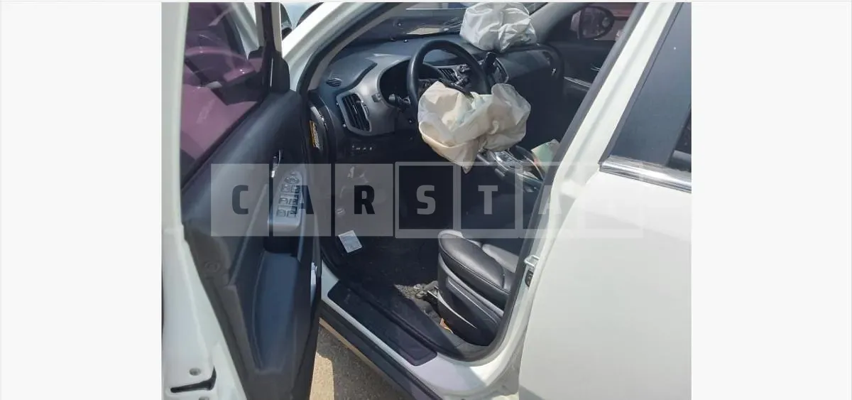 Photo 2 of 6: 2015 Kia Sportage — Korean insurance auction