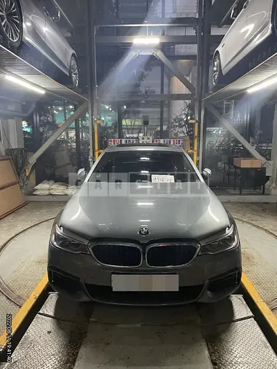 Photo 1 of 5: 2017 BMW Calm 530i xDrive — Korean insurance auction