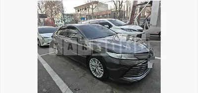 Photo 1 of 44: 2017 Toyota Camry Hybrid — Korean insurance auction