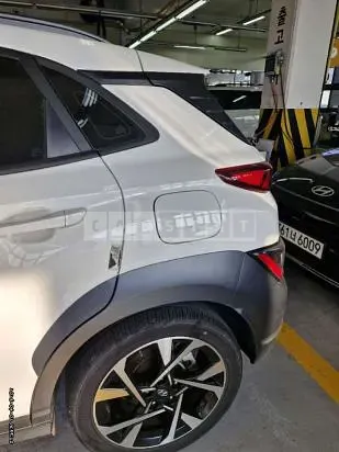Photo 2 of 21: 2021 Hyundai Kona, VIN KMHK5813GMU816960 — Korean insurance auction