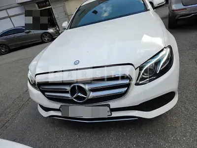 Photo 1 of 15: 2017 Mercedes-Benz E220d, VIN WDDZF0EB2HA105120 — Korean insurance auction