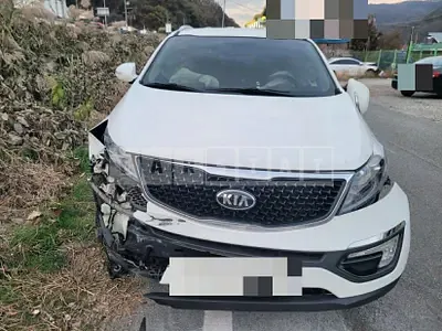 Photo 1 of 25: 2014 Kia Sportage R — Korean insurance auction