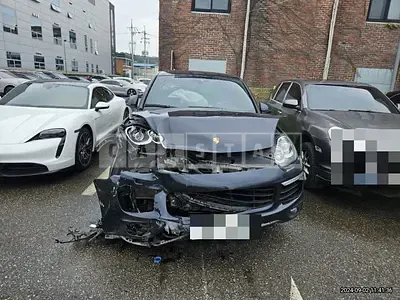 Photo 1 of 27: 2016 Porsche Cayenne Diesel — Korean insurance auction