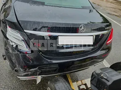 Photo 1 of 9: 2019 Mercedes-Benz E220d, VIN WDDZF0EBXKA687975 — Korean insurance auction