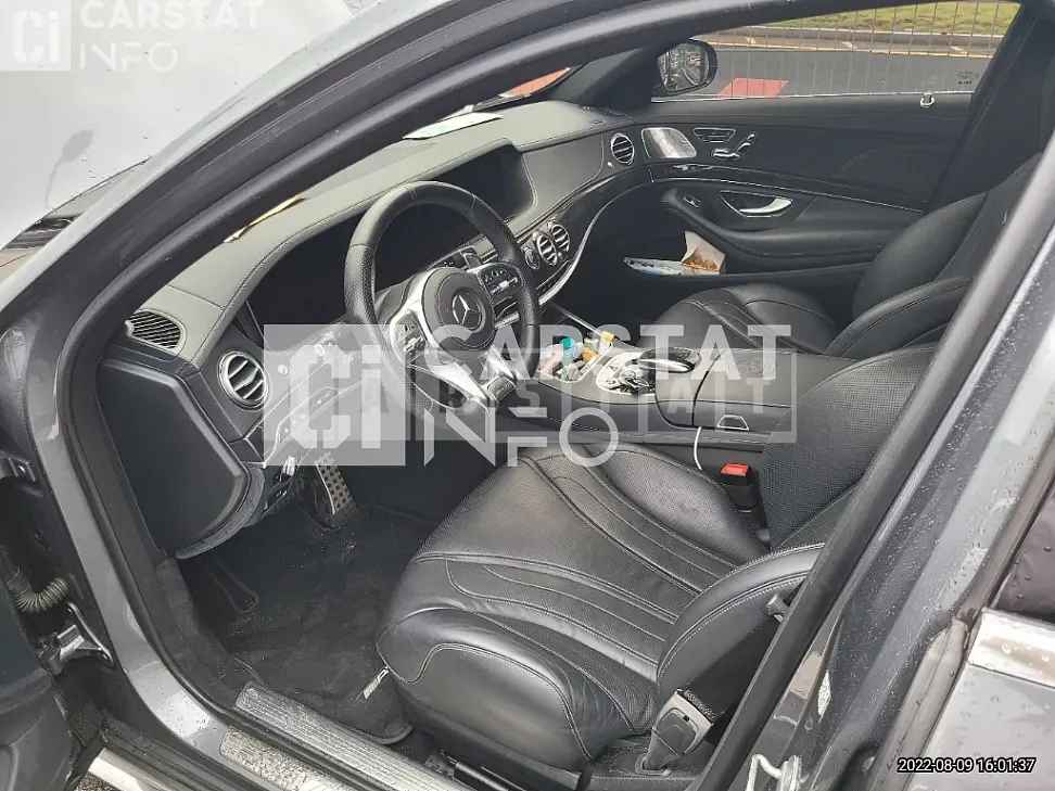 Photo 2 of 11: 2018 Mercedes-Benz S63 4Matic + L, VIN WDDUG8JB2JA412935 — Korean insurance auction