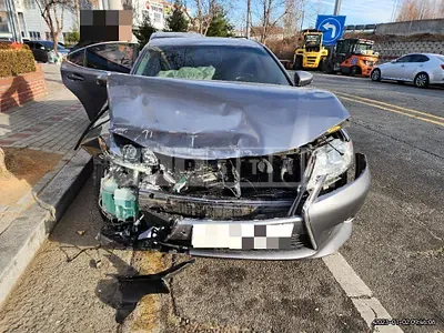 Photo 1 of 6: 2014 Lexus ES300h — Korean insurance auction
