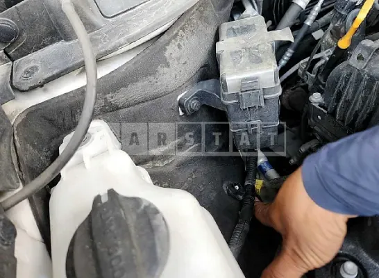 Photo 2 of 8: 2018 Hyundai Santa Fe, VIN KMHSW81UBJU847130 — Korean insurance auction
