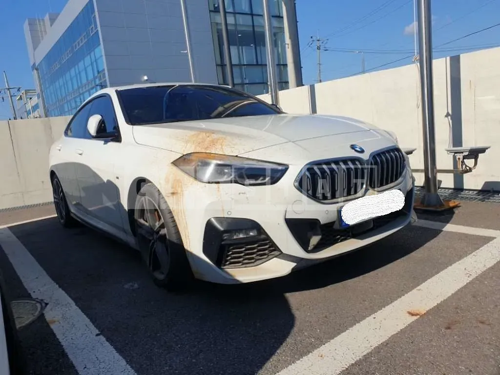 Photo 2 of 16: 2022 BMW 220i Gran Coupe, VIN WBA31AL00N7K56937 — Korean insurance auction