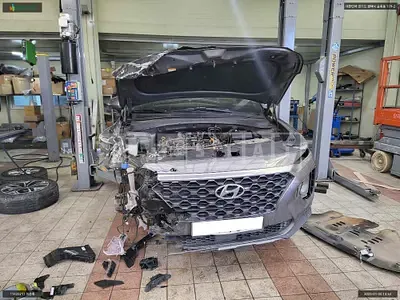 Photo 1 of 18: 2018 Hyundai Santa Fe, VIN KMHS381BBKU070833 — Korean insurance auction
