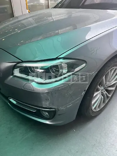 2016 (Parts) BMW 528i Light