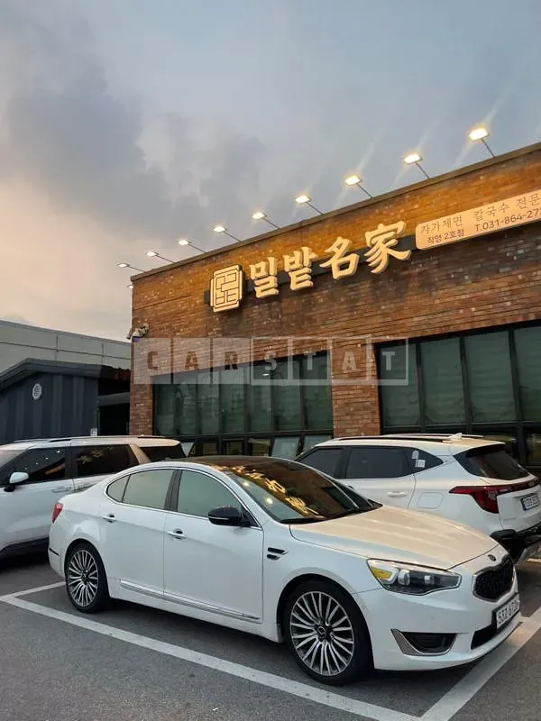 Photo 2 of 7: 2027 Kia K7 3.0, VIN KNALN416BDA148153 — Korean insurance auction