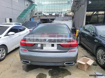 Photo 1 of 15: 2017 BMW 740Li xDrive, VIN WBA7E4101JGV26004 — Korean insurance auction