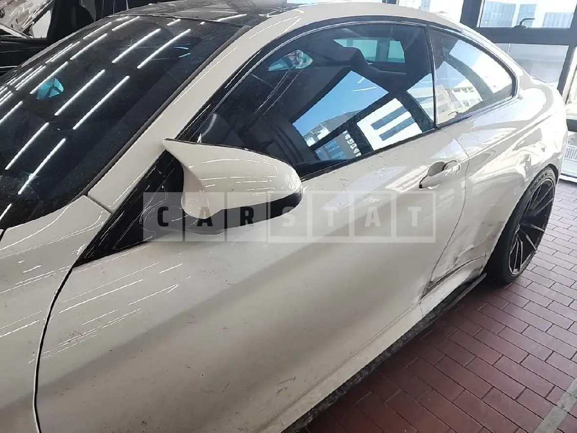 Photo 2 of 34: 2018 BMW M4 Coupe Competition Packa, VIN WBS4Y910XJAC52035 — Korean insurance auction
