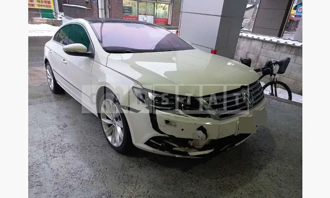 Photo 2 of 41: 2014 Volkswagen CC 2.0 TDI Blue Motion — Korean insurance auction