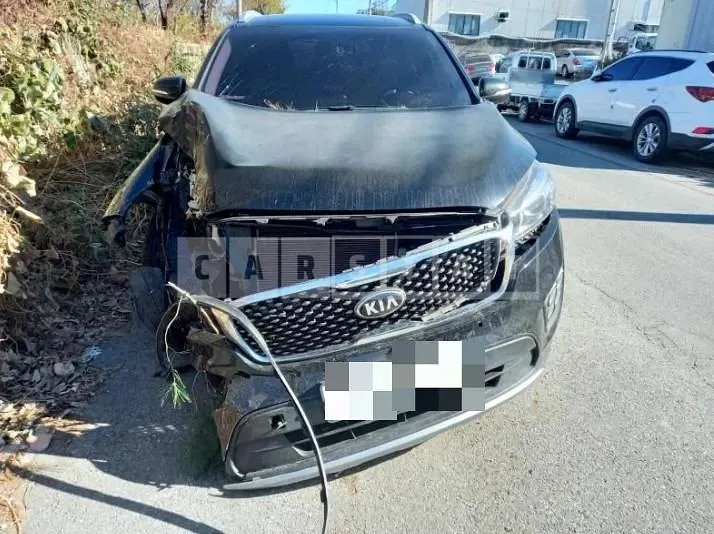 Photo 2 of 11: 2016 Kia Sorento — Korean insurance auction