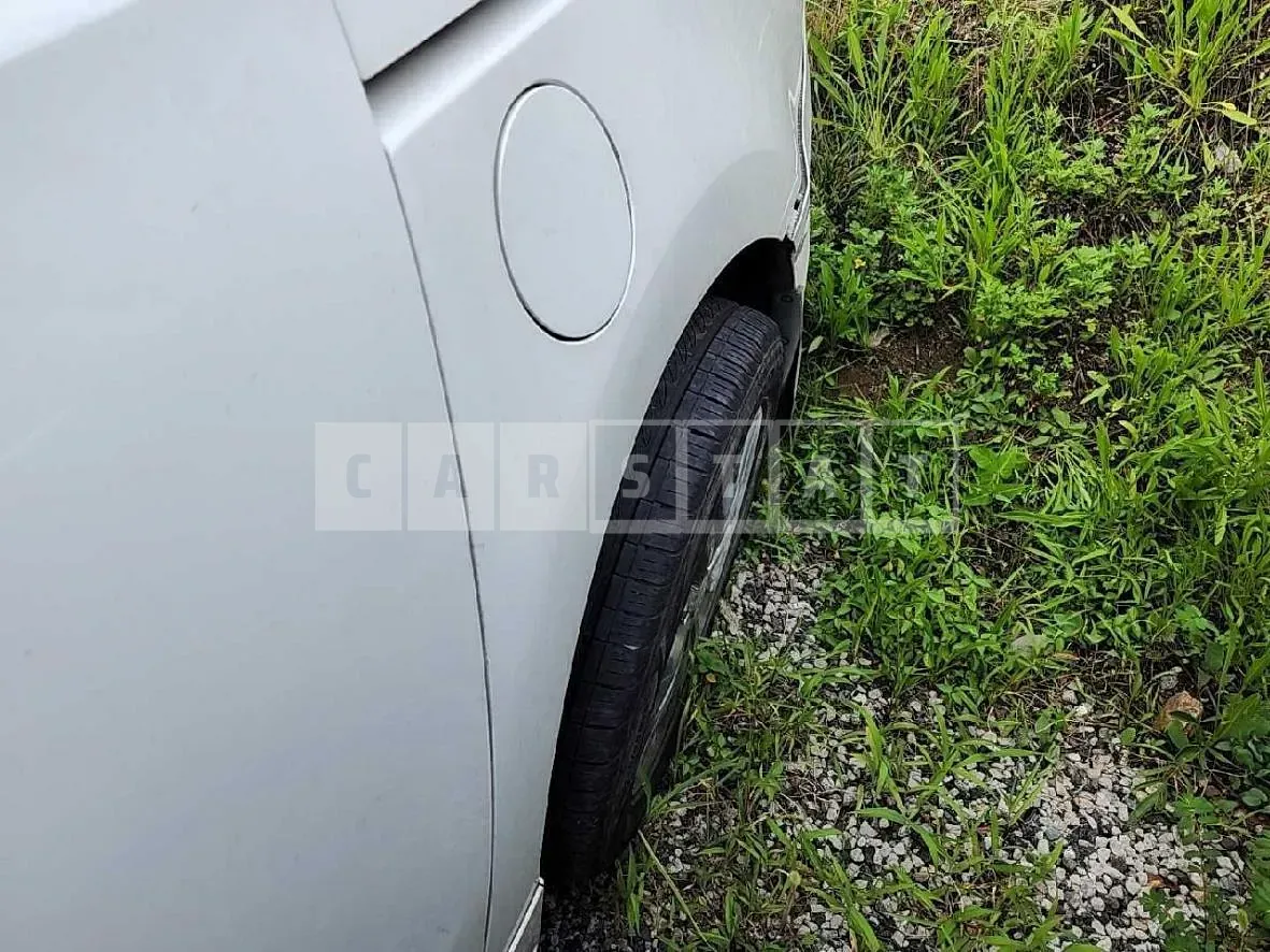 Photo 2 of 26: 2016 Kia Carnivals — Korean insurance auction