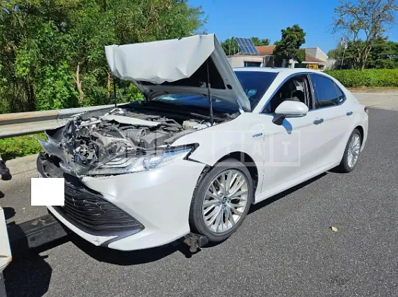 Photo 2 of 19: 2018 Toyota Camry Hybrid, VIN JTNB21HK3J3001332 — Korean insurance auction