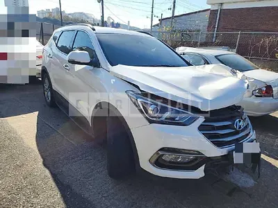 Photo 1 of 10: 2017 Hyundai Santa Fe DM 2.0 — Korean insurance auction