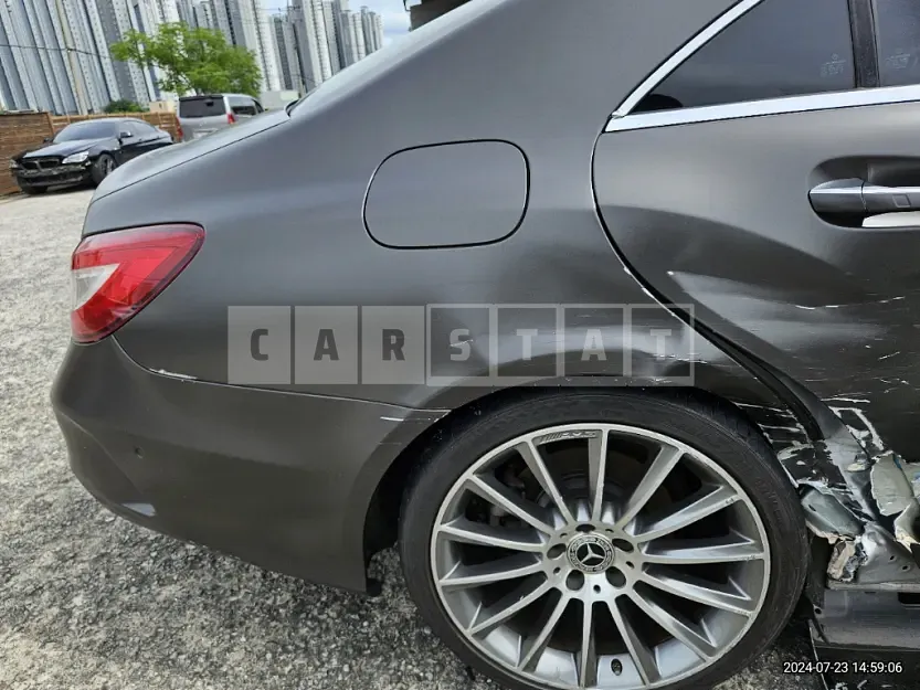 Photo 2 of 17: 2016 Mercedes-Benz CLS400 — Korean insurance auction