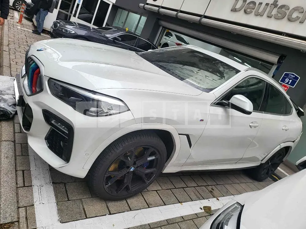 Photo 2 of 25: 2020 BMW X6 xDrive 30d M, VIN WBAGT2100L9D39180 — Korean insurance auction