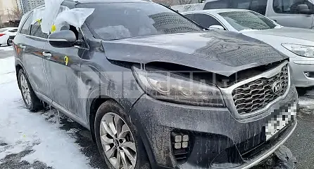Photo 2 of 32: 2020 Kia Sorento, VIN KNAPS811DLA583152 — Korean insurance auction