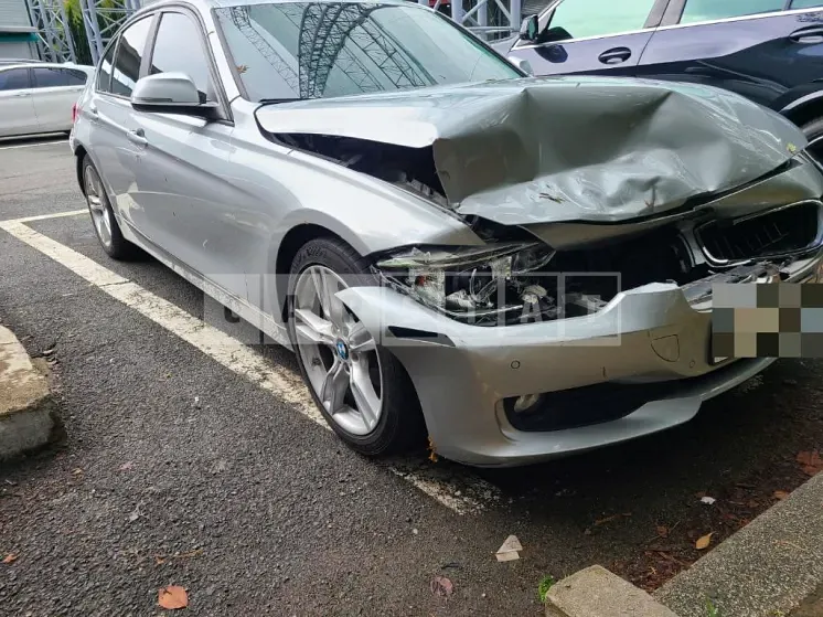 Photo 2 of 12: 2015 BMW 320d EfficientDynamics Edi, VIN WBA3E1100FF947996 — Korean insurance auction