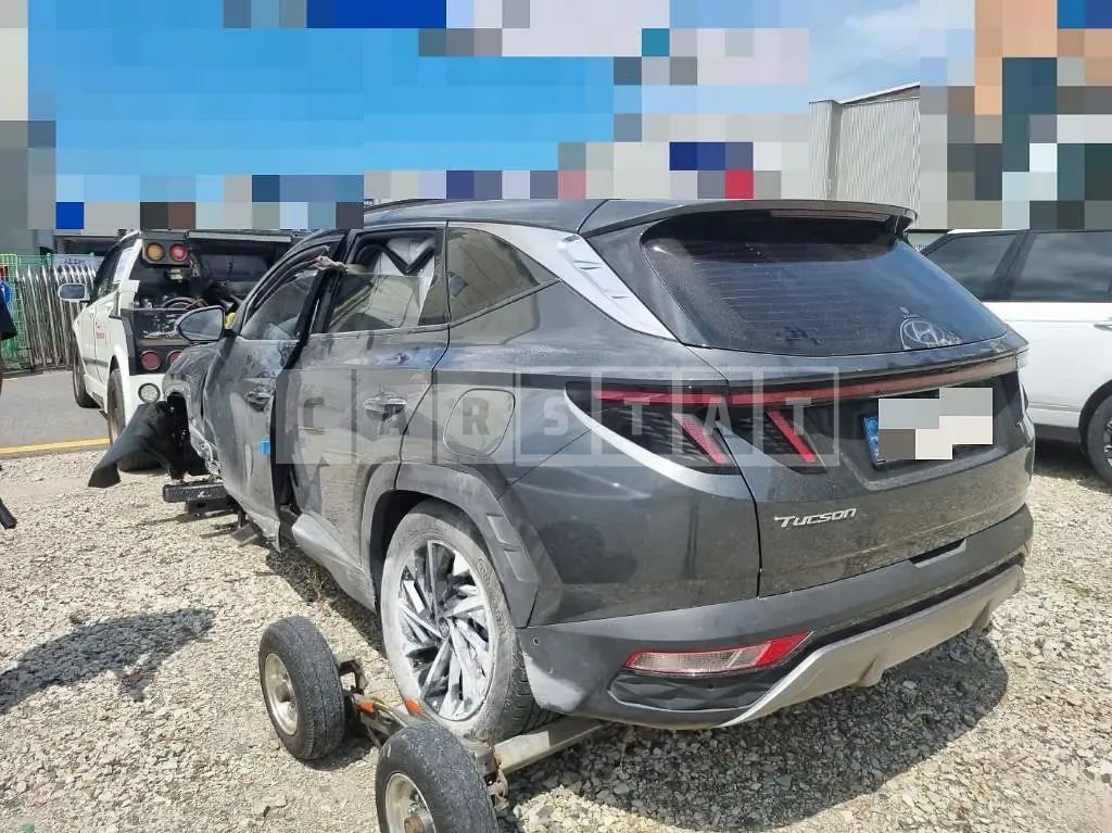 Photo 2 of 19: 2022 Hyundai Tucson Hybrid, VIN KMHJE811BNU078717 — Korean insurance auction