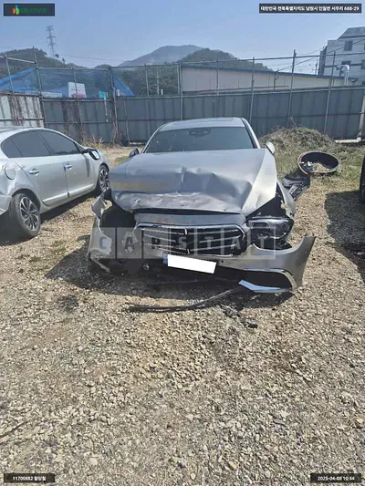 Photo 1 of 24: 2021 Mercedes-Benz E220d, VIN W1KZF0FB7MA954183 — Korean insurance auction