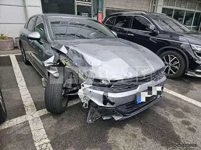 Photo 1 of 25: 2022 Kia K5 — Korean insurance auction