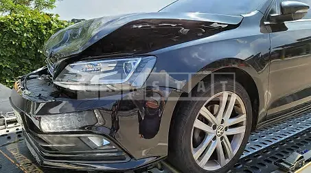Photo 2 of 6: 2015 Volkswagen Jetta 2.0 TDI BMT Premium, VIN WVWZZZ16ZFM010341 — Korean insurance auction