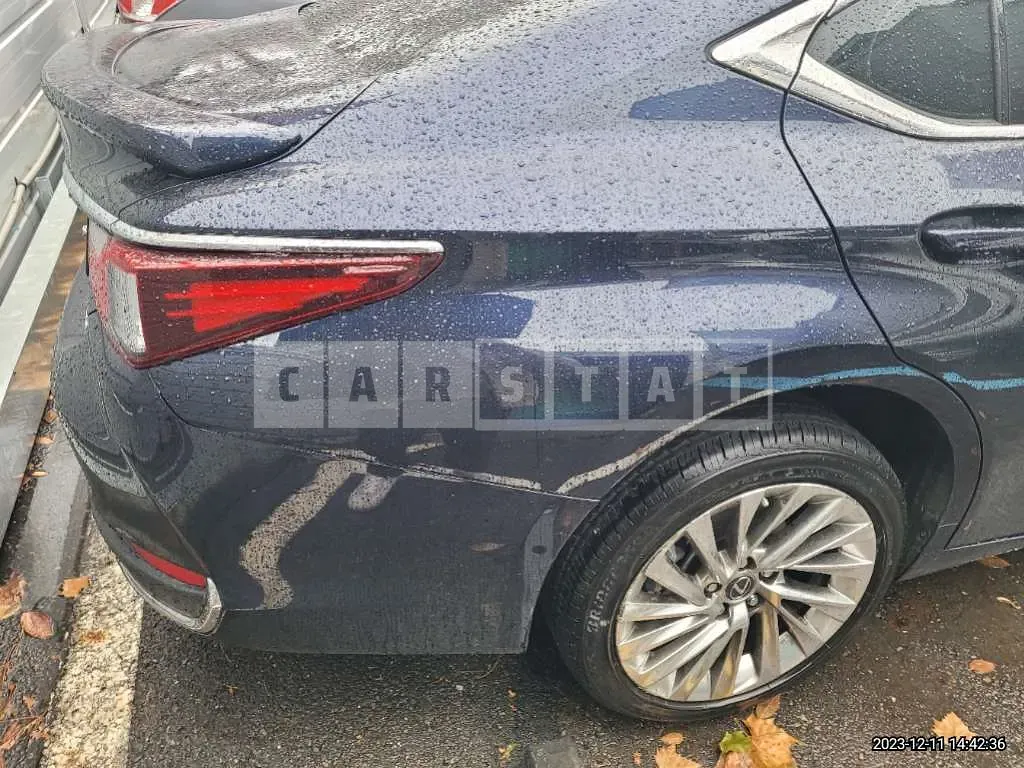 Photo 2 of 38: 2023 Lexus ES300h, VIN JTHBA1C12P2014947 — Korean insurance auction