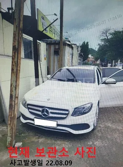 Photo 1 of 37: 2017 Mercedes-Benz E220d, VIN WDDZF0EB7HA174871 — Korean insurance auction
