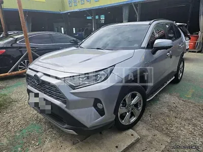 Photo 1 of 32: 2020 Toyota Lave 4 Hybrid AWD — Korean insurance auction